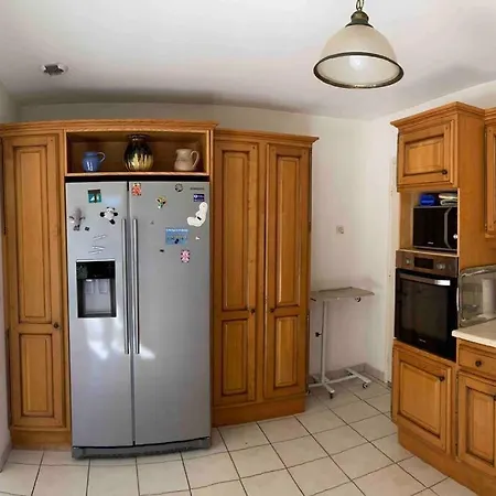 Provençale Dans Le Golfe De Saint Tropez Grimaud