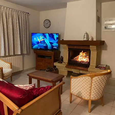 Provençale Dans Le Golfe De Saint Tropez Grimaud