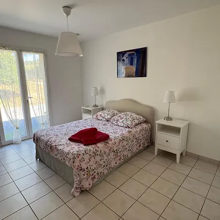 Provencale Dans Le Golfe De Saint Tropez *